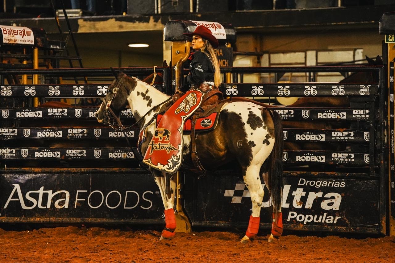 Madrinheiras garantem segurança e ganham protagonismo no rodeio da Expo Umuarama