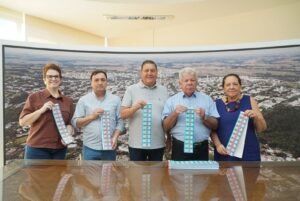 Expo Umuarama destina 8.000 ingressos do parque de diversões para alunos da rede municipal