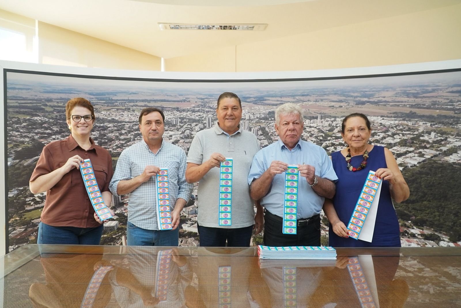 Expo Umuarama destina 8.000 ingressos do parque de diversões para alunos da rede municipal